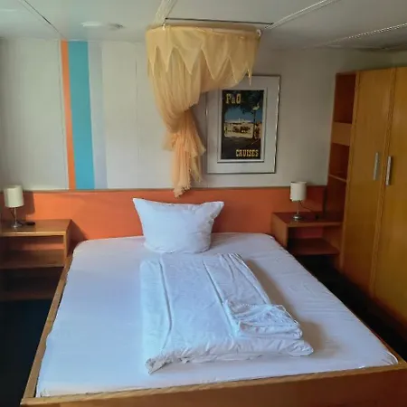 Shipotel-Berlin Gmbh, Shipotel Eastern & Shipotel Western Hotel Berlin