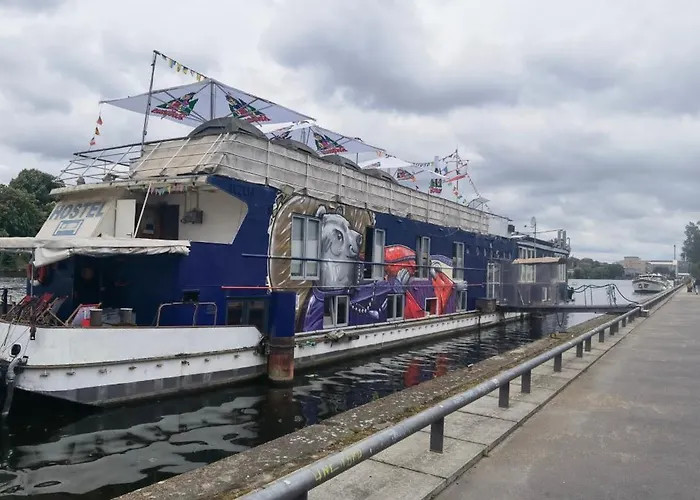 Shipotel-Berlin Gmbh, Shipotel Eastern & Shipotel Western 2*