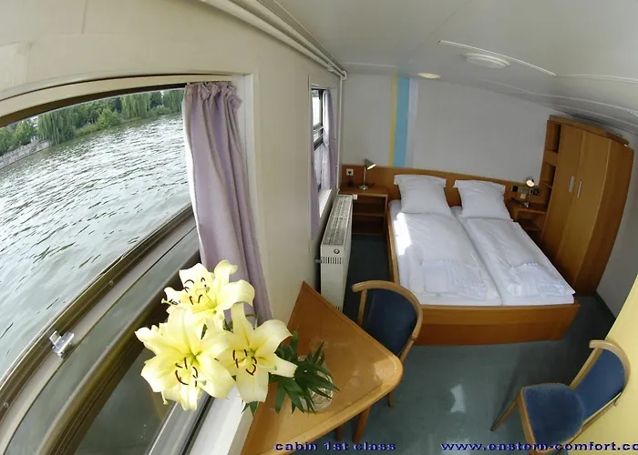 Shipotel-Berlin Gmbh, Shipotel Eastern & Shipotel Western Hotel