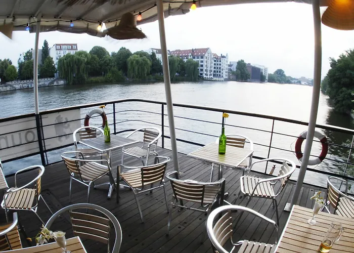 Shipotel-Berlin Gmbh, Shipotel Eastern & Shipotel Western 2*