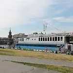 Shipotel-berlin Gmbh, Shipotel Eastern&shipotel Western 2*