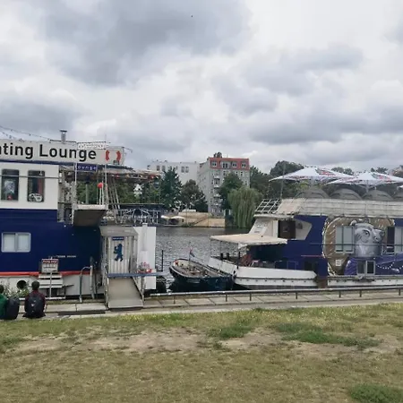 Shipotel-berlin Gmbh, Shipotel Eastern & Shipotel Western Отель 2*