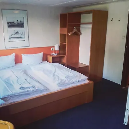 Shipotel-berlin Gmbh, Shipotel Eastern & Shipotel Western