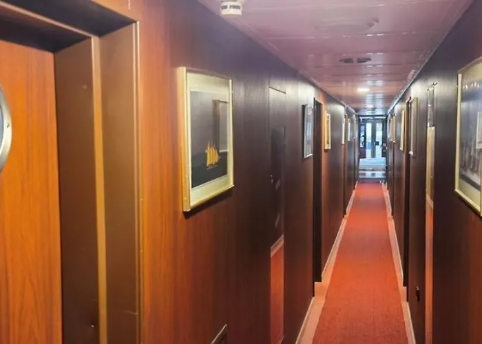 Hotel Shipotel-berlin Gmbh, Shipotel Eastern & Shipotel Western 2*