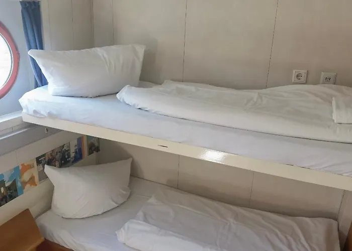 Shipotel-berlin Gmbh, Shipotel Eastern & Shipotel Western Berlin