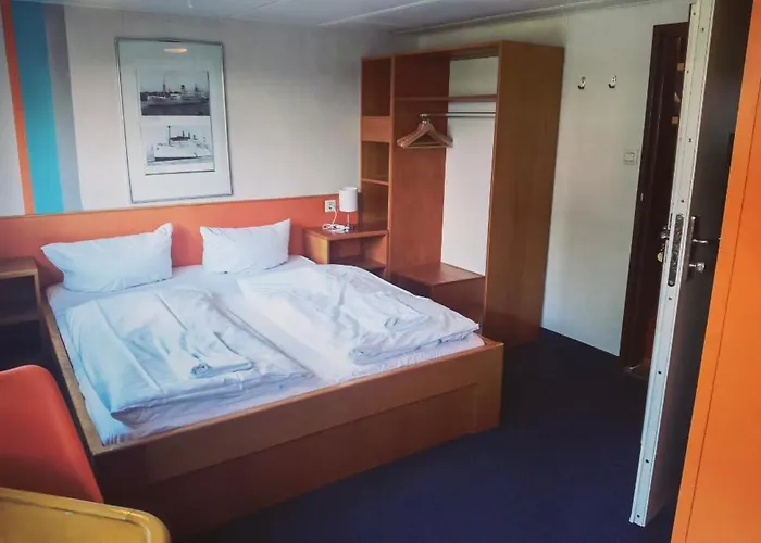 Shipotel-berlin Gmbh, Shipotel Eastern & Shipotel Western