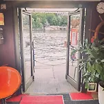 Hotel Shipotel-berlin Gmbh, Shipotel Eastern & Shipotel Western Berlin