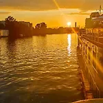 Hotel Shipotel-berlin Gmbh, Shipotel Eastern & Shipotel Western