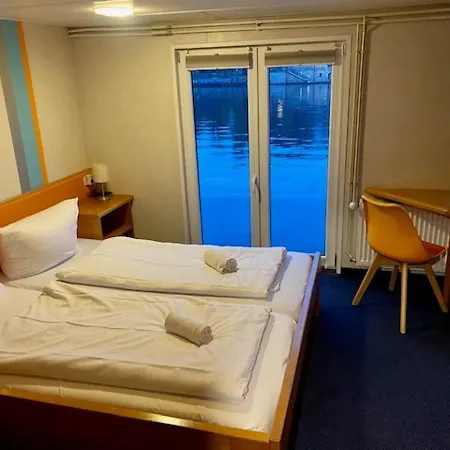Shipotel-berlin Gmbh, Shipotel Eastern & Shipotel Western Hotel Berlin