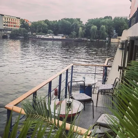 Shipotel-berlin Gmbh, Shipotel Eastern & Shipotel Western Berlín