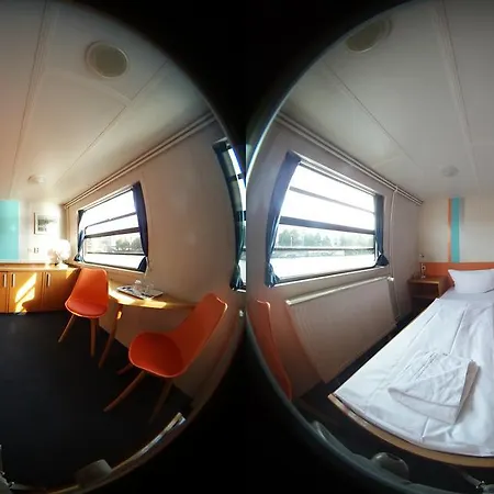 Shipotel-Berlin Gmbh, Shipotel Eastern & Shipotel Western Hotel 2*