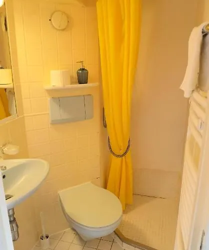 Shipotel-berlin Gmbh, Shipotel Eastern & Shipotel Western 2* Berlín