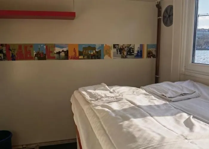 Shipotel-berlin Gmbh, Shipotel Eastern & Shipotel Western Berlín